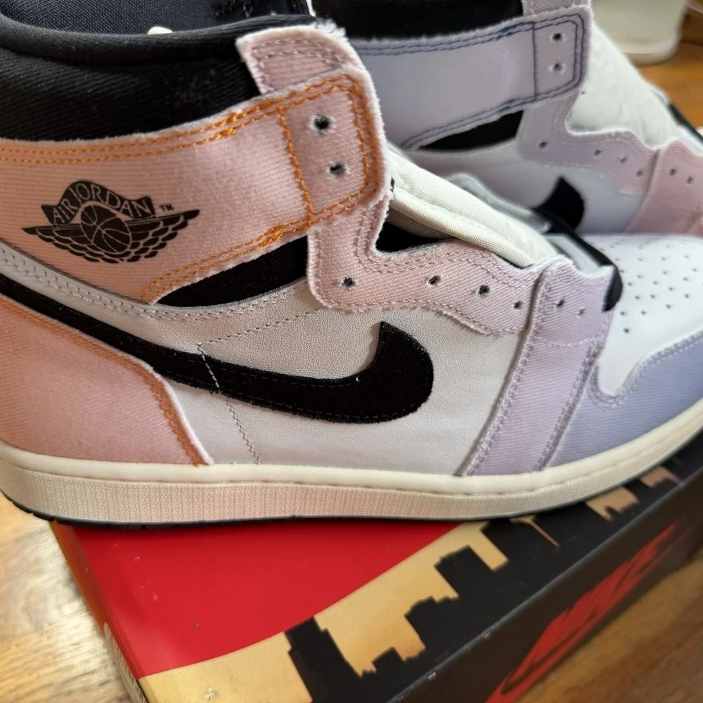 Air Jordan 1 Retro High OG SKYLINE Size 11.5 - dx0054 805 (7-106) 2023